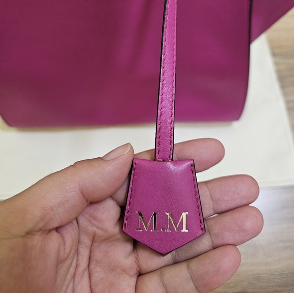 🎉HOST PICK🎉 FENDI 3 Jours Calfskin Leather Shoulder Bag, Pink - Picture 8 of 17